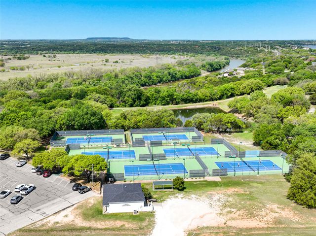 2343 E Landings S, Granbury, TX 76049