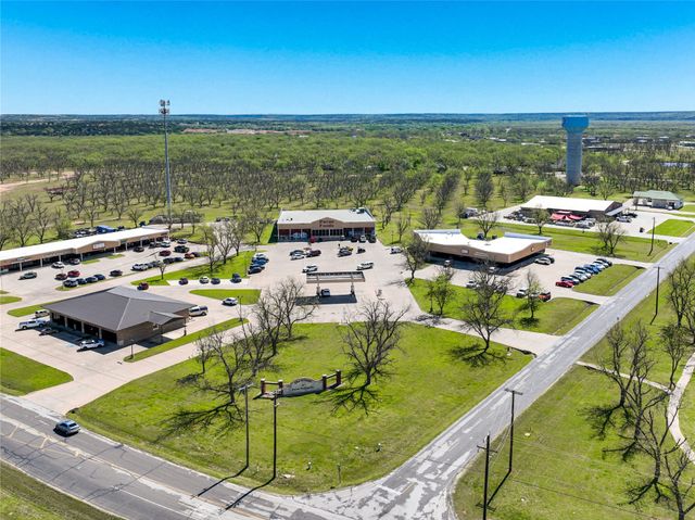 2343 E Landings S, Granbury, TX 76049
