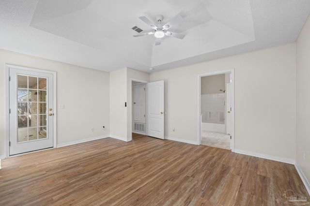 1756 Ivalea Cir, Navarre, FL 32566