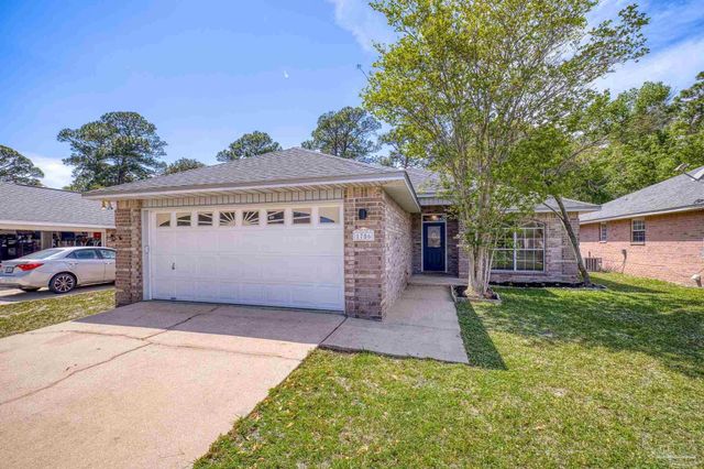 1756 Ivalea Cir, Navarre, FL 32566