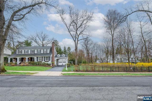 139 Glenwood Road, Ridgewood, NJ 07450