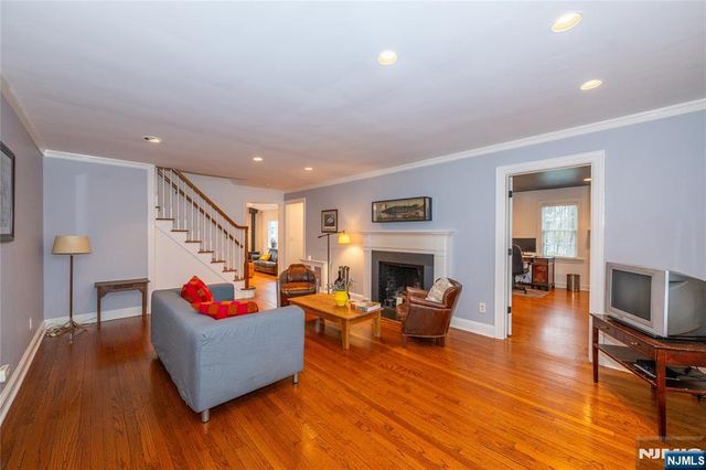 139 Glenwood Road, Ridgewood, NJ 07450