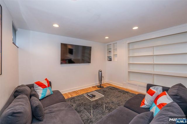 139 Glenwood Road, Ridgewood, NJ 07450