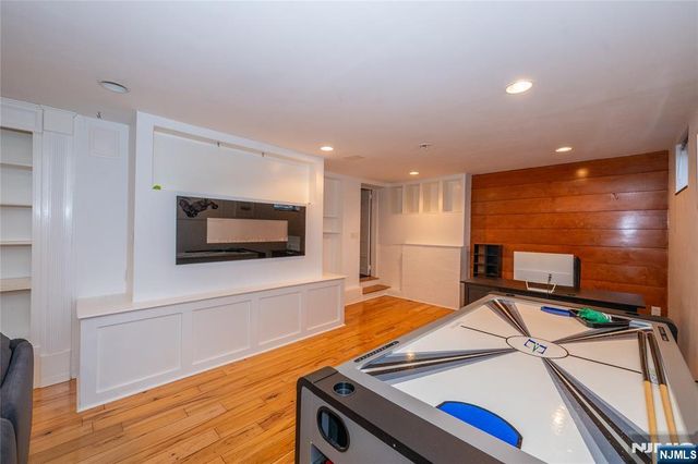 139 Glenwood Road, Ridgewood, NJ 07450