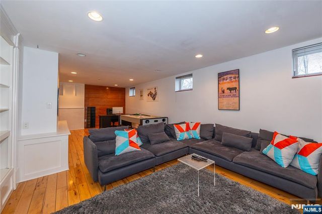 139 Glenwood Road, Ridgewood, NJ 07450