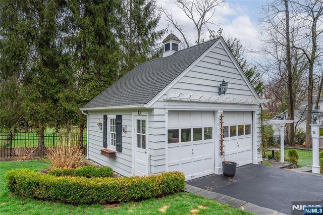 139 Glenwood Road, Ridgewood, NJ 07450