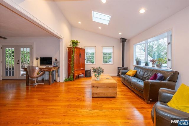 139 Glenwood Road, Ridgewood, NJ 07450