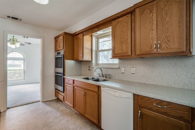 1001 Hillsdale Drive, Richardson, TX 75081