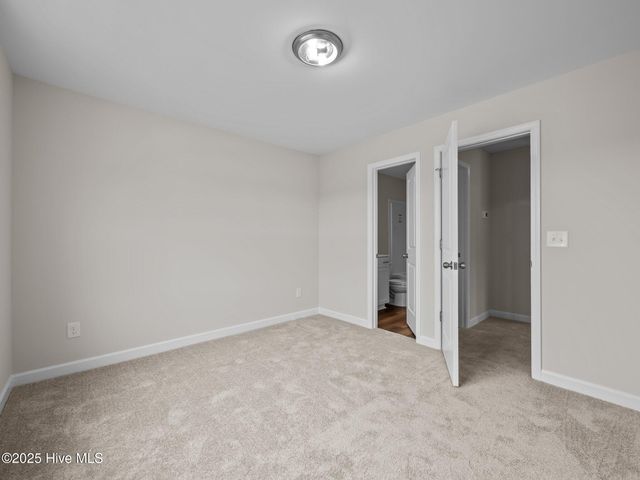 803 Tupelo Tree Drive, Hubert, NC 28539