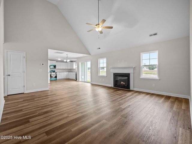 803 Tupelo Tree Drive, Hubert, NC 28539