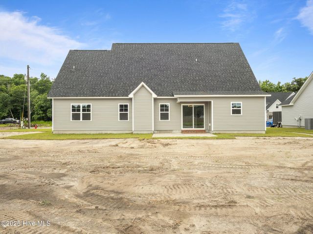 803 Tupelo Tree Drive, Hubert, NC 28539