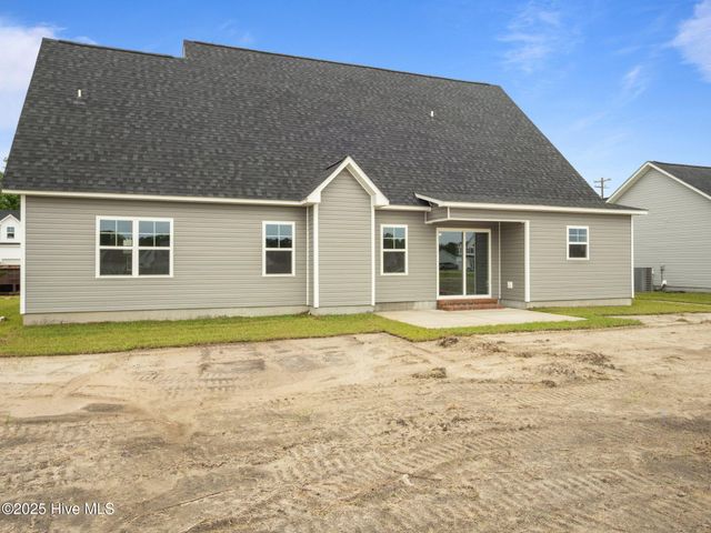 803 Tupelo Tree Drive, Hubert, NC 28539