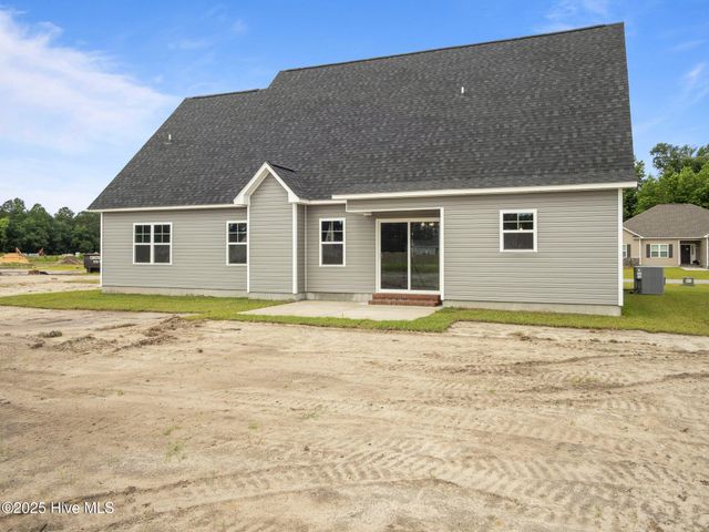 803 Tupelo Tree Drive, Hubert, NC 28539