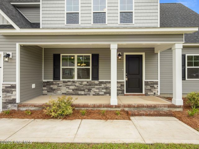 803 Tupelo Tree Drive, Hubert, NC 28539