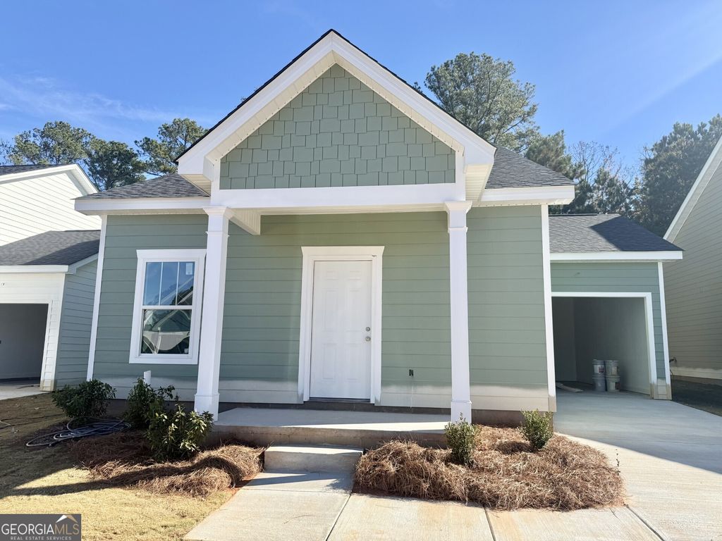 226 Lenox Circle, Lagrange, GA 30241