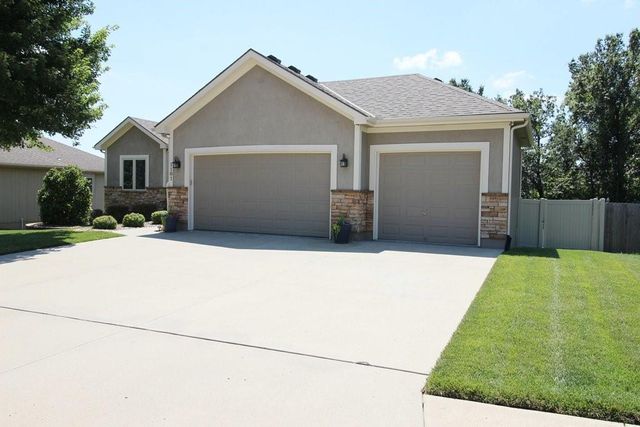 1101 NW Pecan Drive, Grain Valley, MO 64029