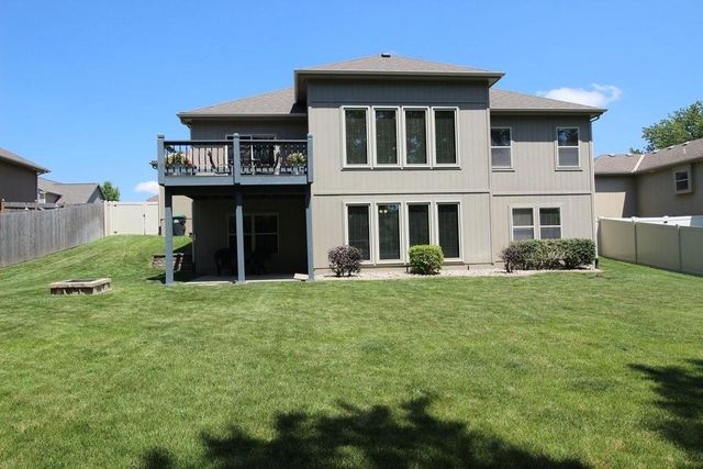 1101 NW Pecan Drive, Grain Valley, MO 64029