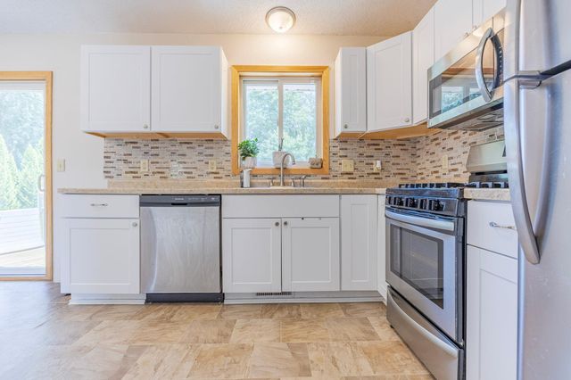 3665 James Court, Hastings, MN 55033
