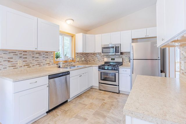3665 James Court, Hastings, MN 55033