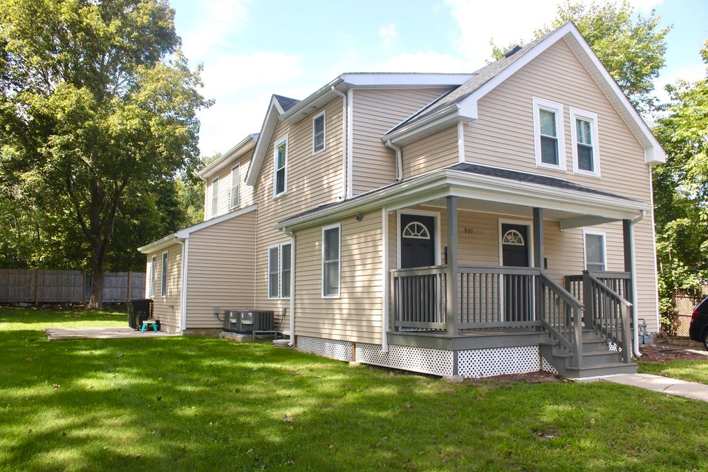 971 Washington St 1, Stoughton, MA 02072