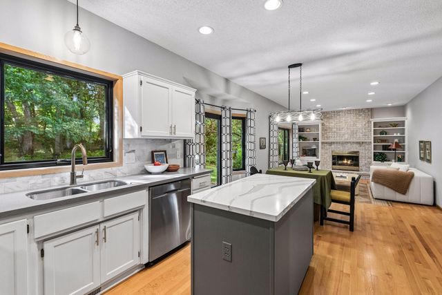 10460 170th Street W, Lakeville, MN 55044