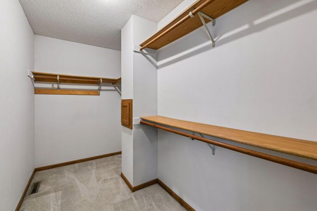 10460 170th Street W, Lakeville, MN 55044