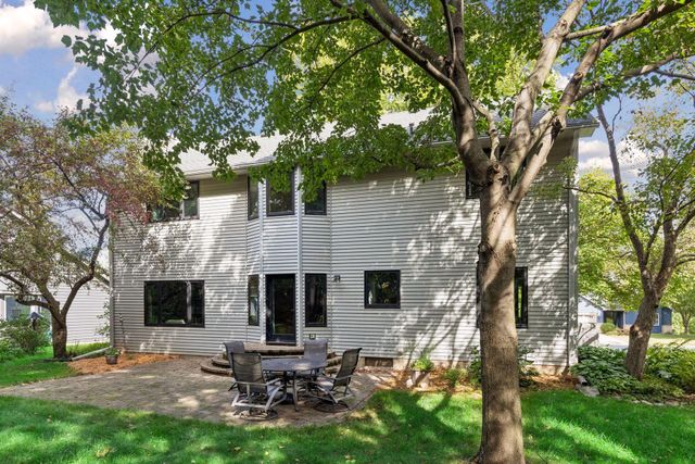 10460 170th Street W, Lakeville, MN 55044