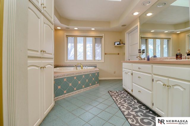 1010 Grove Avenue, Crete, NE 68333