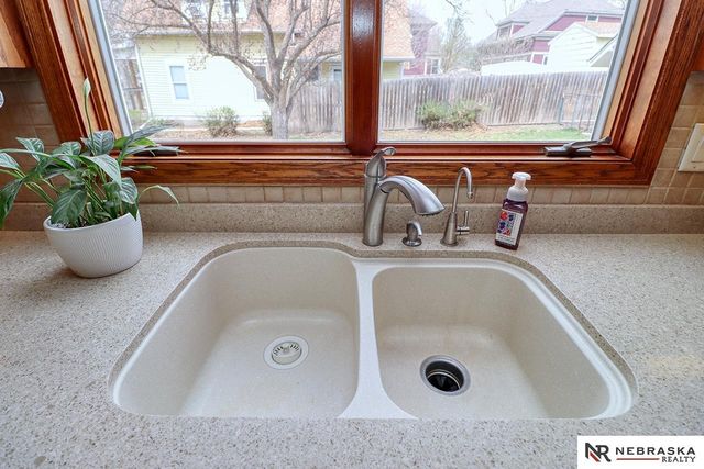 1010 Grove Avenue, Crete, NE 68333