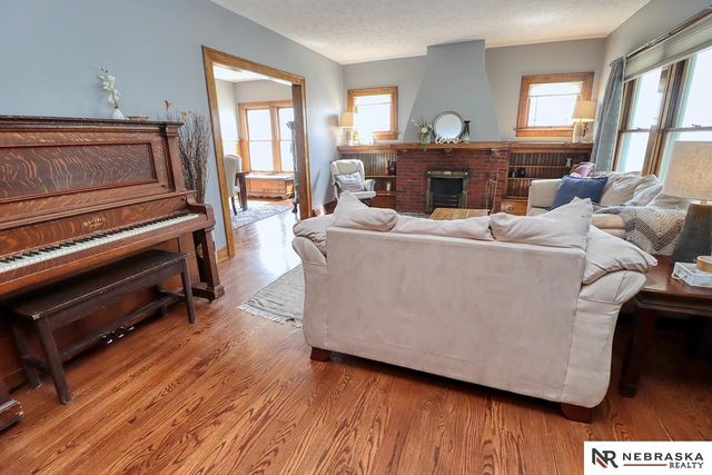 1010 Grove Avenue, Crete, NE 68333