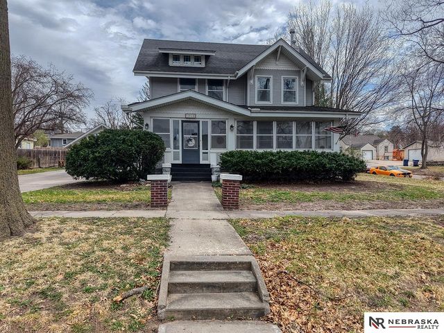 1010 Grove Avenue, Crete, NE 68333