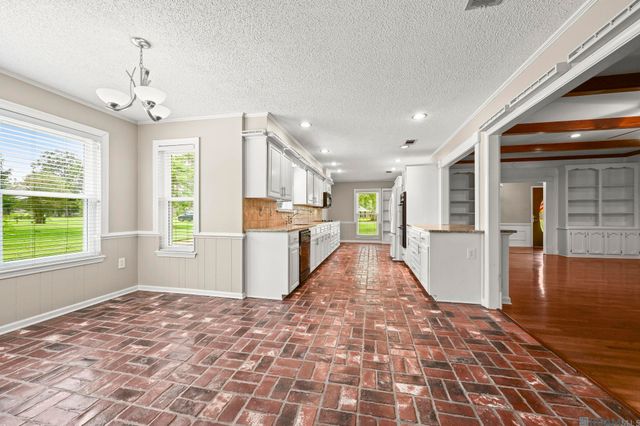 10838 Shoe Creek Dr, Baton Rouge, LA 70818