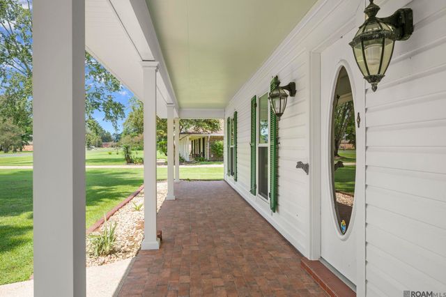 10838 Shoe Creek Dr, Baton Rouge, LA 70818