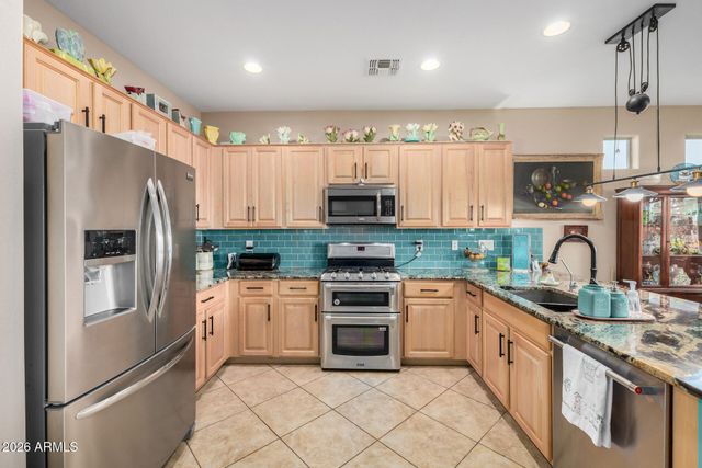 41987 W DORSEY Drive, Maricopa, AZ 85138