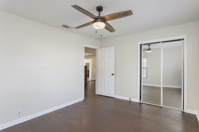 1130 W Heron Street, Denison, TX 75020