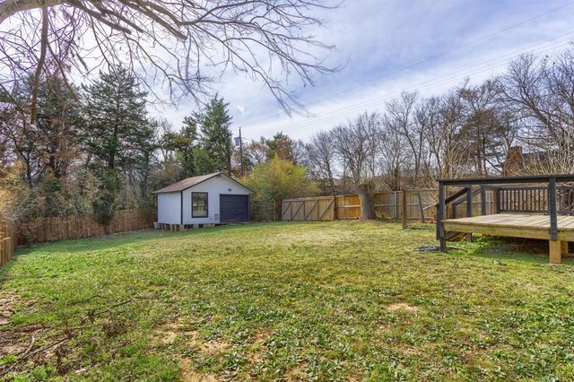 1130 W Heron Street, Denison, TX 75020