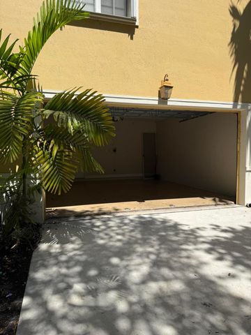 148 E Morning Dew Circle, Jupiter, FL 33458