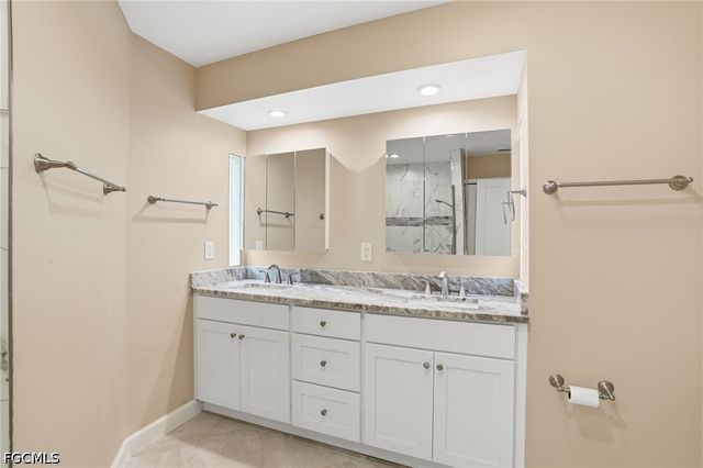 13794 River Forest DR, Fort Myers, FL 33905