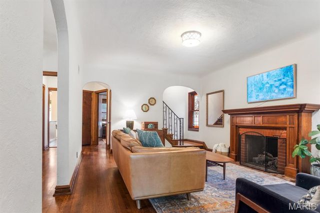 6125 Marwinette Avenue, St Louis, MO 63116