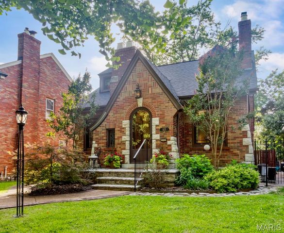 6125 Marwinette Avenue, St Louis, MO 63116