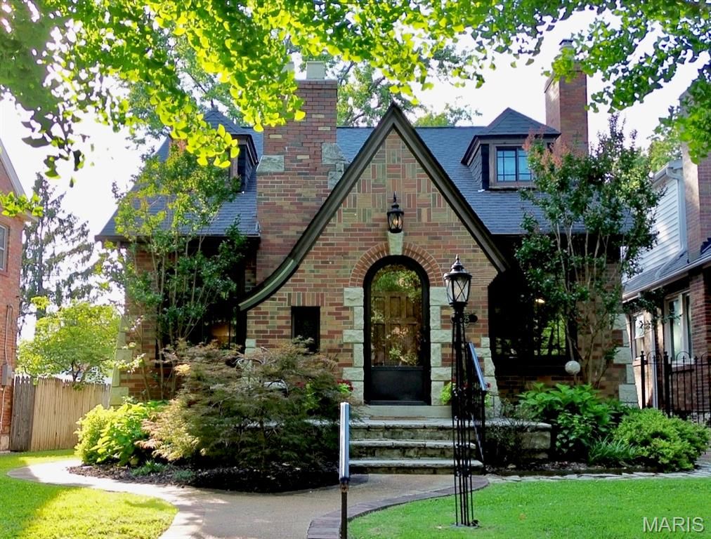 6125 Marwinette Avenue, St Louis, MO 63116