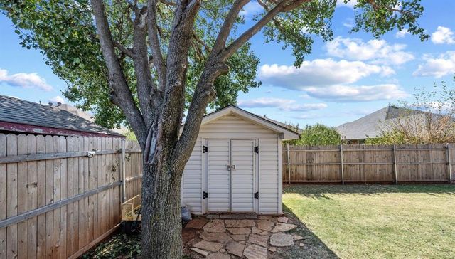 2624 NW 160th Street, Edmond, OK 73013