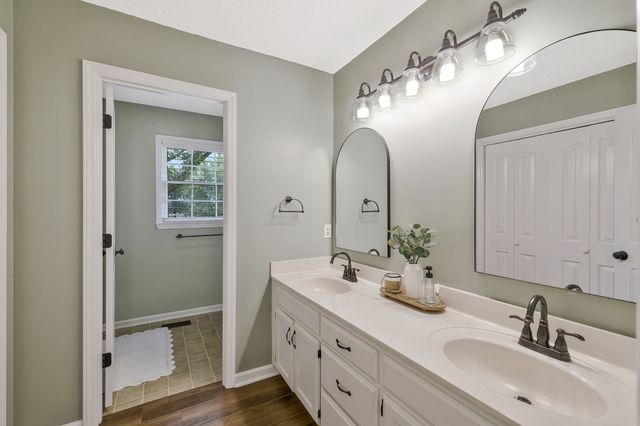 347 Alden Cove Dr, Smyrna, TN 37167