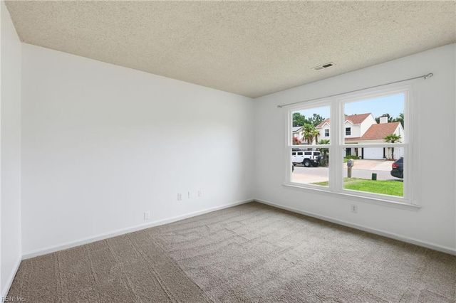 1817 Sharbot CIR, Virginia Beach, VA 23464