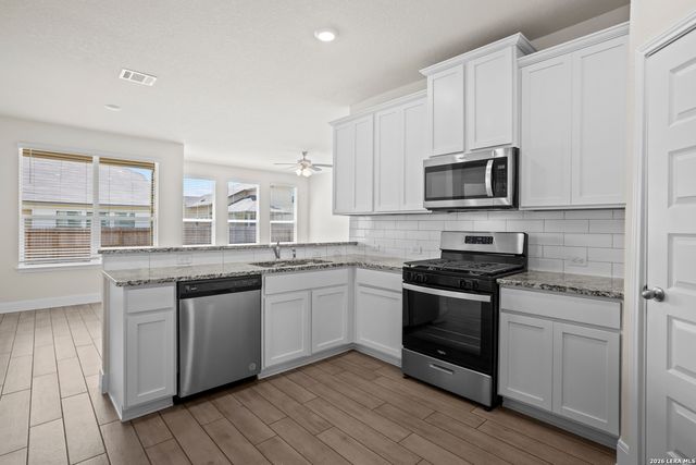 727 Rushing Banks, Cibolo, TX 78108