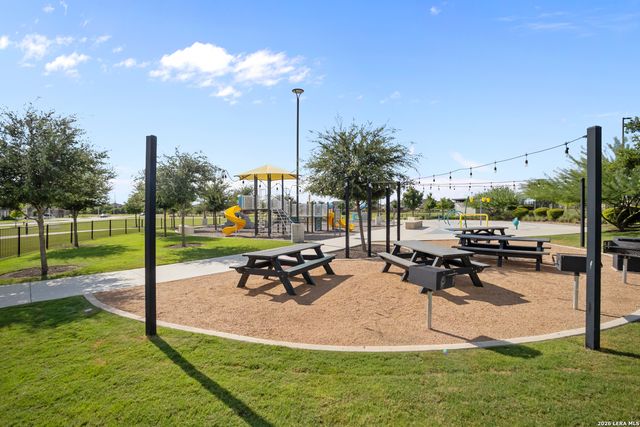 727 Rushing Banks, Cibolo, TX 78108