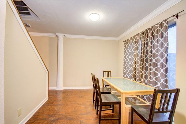 4020 Blue Bonnet Boulevard E, Houston, TX 77025