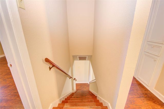 4020 Blue Bonnet Boulevard E, Houston, TX 77025