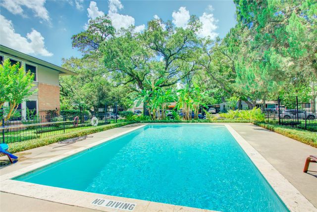 4020 Blue Bonnet Boulevard E, Houston, TX 77025