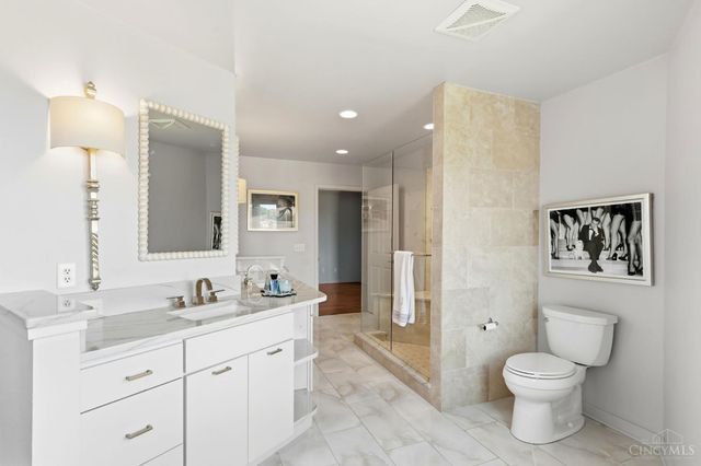 939 Monastery Street, Cincinnati, OH 45202